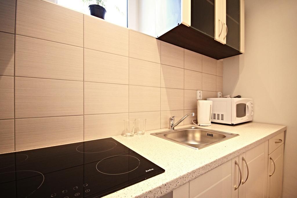 Jezerka Apartments Prag Zimmer foto