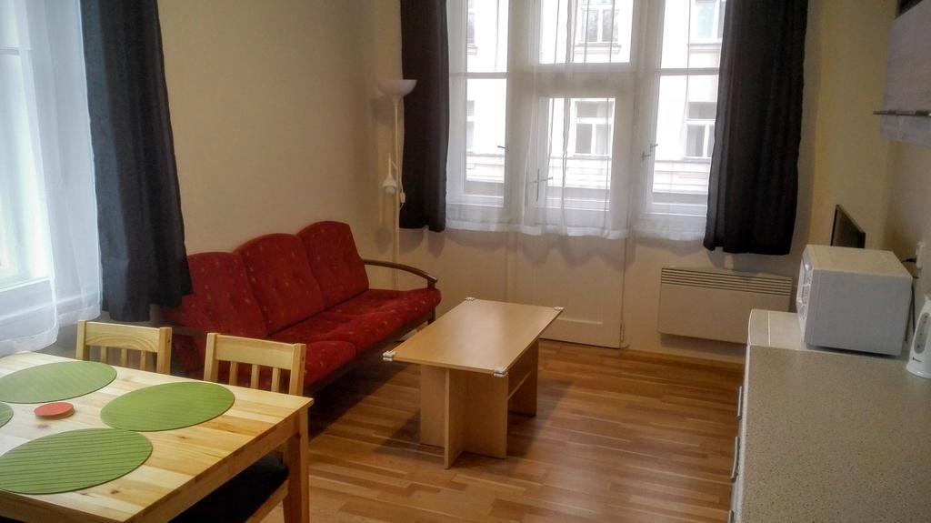 Jezerka Apartments Prag Exterior foto