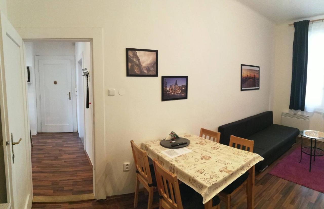 Jezerka Apartments Prag Exterior foto